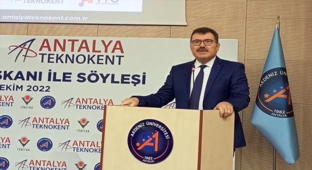 TÜBİTAK Başkanı Mandal, Akdeniz Üniversitesinde öğrencilerle buluştu: