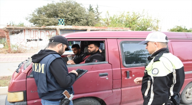 Antalya’da korsan taşımacılık yapan 27 sürücüye ceza uygulandı