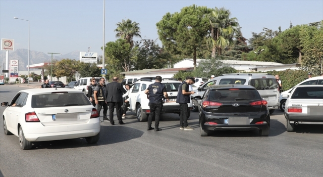 Antalya’da ”Huzurlu sokaklar uygulaması” yapıldı