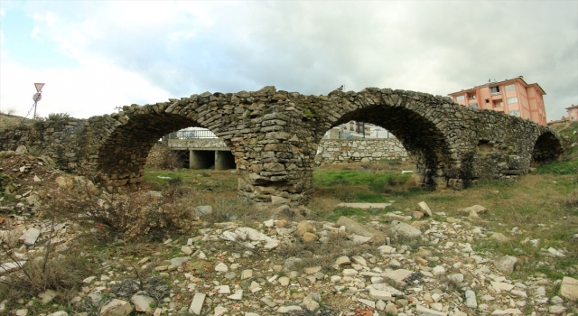 Bucak’taki tarihi Onaç Köprüsü restore edilecek