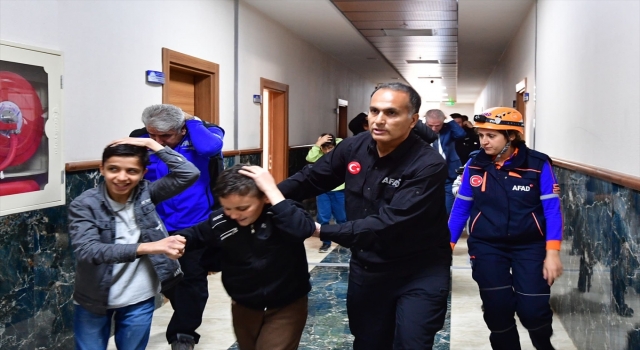 Gaziantep, Kilis ve Şanlıurfa’da Diyanet’e bağlı kurumlarda deprem tatbikatı yapıldı