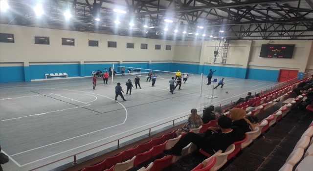 Çağlayancerit’te ”24 Kasım Öğretmenler Günü” voleybol turnuvası