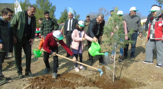 İslahiye’de ”11 Kasım Milli Ağaçlandırma Günü” etkinliği gerçekleştirildi