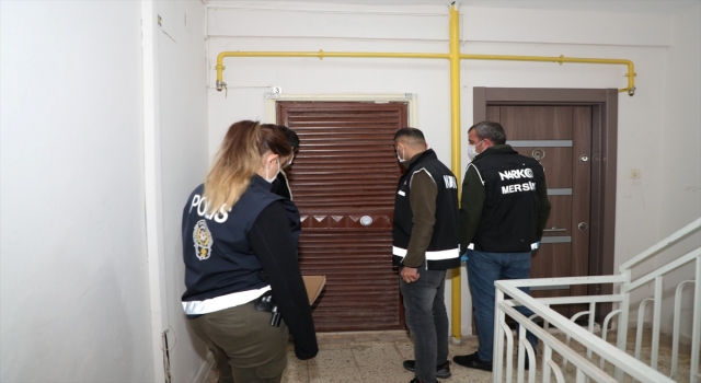 Mersin’de sahte parayla dolandırıcılık yaptıkları öne sürülen 9 zanlı yakalandı