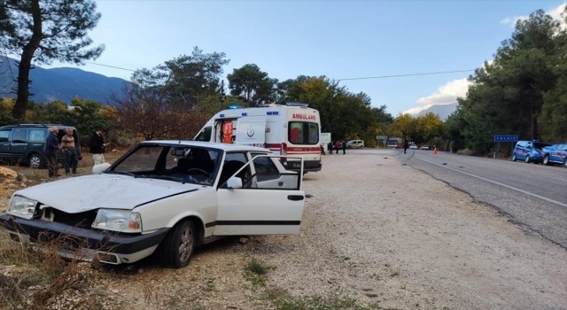 Antalya’da otomobilin çarptığı yaya yaşamını yitirdi