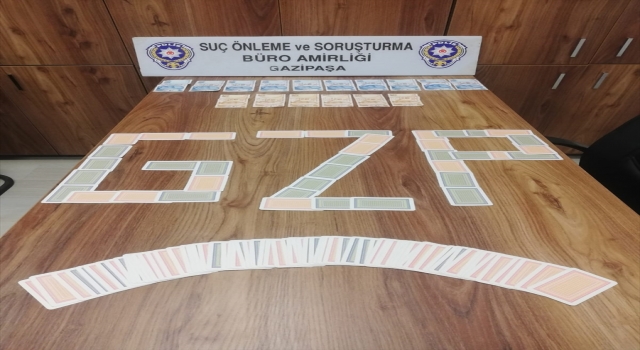 Antalya’da kumar operasyonunda 3 kişi yakalandı