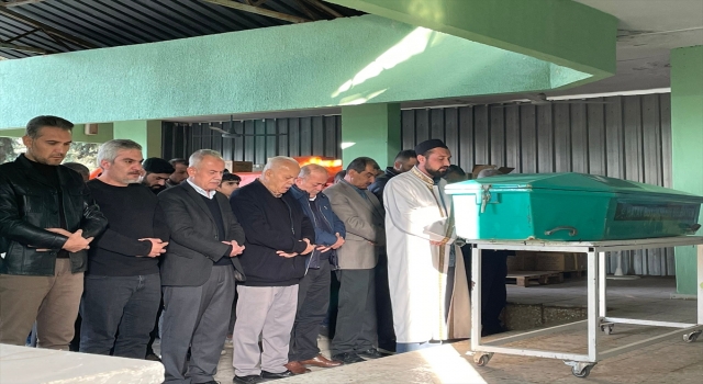 Hatay’da pompalı tüfekle öldürülen kadının cenazesi defnedildi