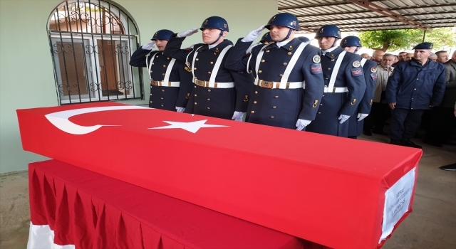 Kalp krizinden vefat eden uzman çavuşun cenazesi Osmaniye’de defnedildi