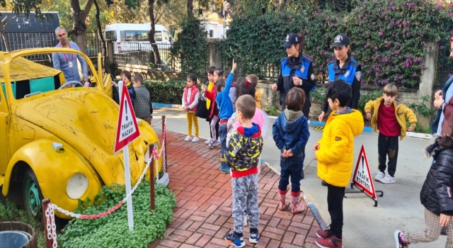 Alanya’da öğrencilere trafik eğitimi verildi