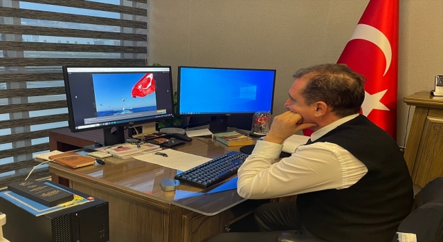 İSTE Rektörü Tolga Depci, AA’nın ”Yılın Fotoğrafları” oylamasına katıldı