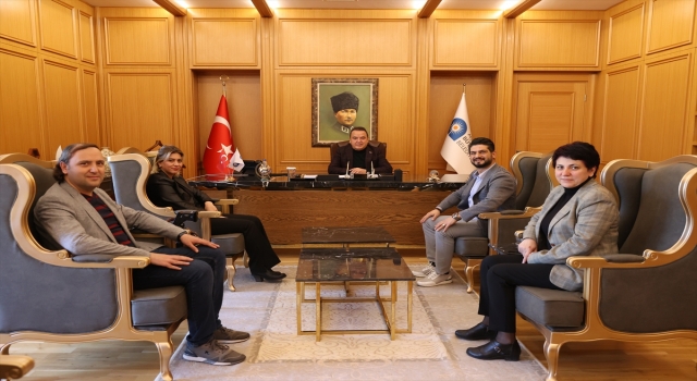 Antalya Büyükşehir Belediye Başkanı Böcek, AA’nın ”Yılın Fotoğrafları” oylamasına katıldı: