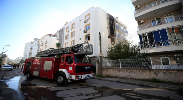 Antalya’da evde çıkan yangında hasar oluştu