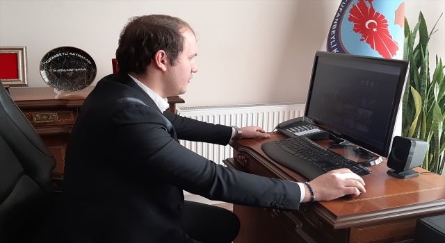 Tufanbeyli Kaymakamı Bayram, AA’nın ”Yılın Fotoğrafları” oylamasına katıldı
