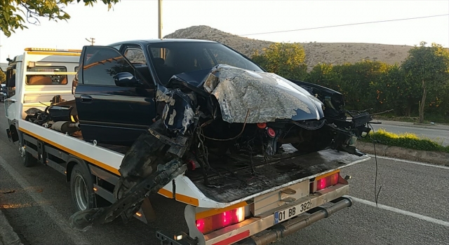 Adana’da trafik kazasında 2 kişi yaralandı