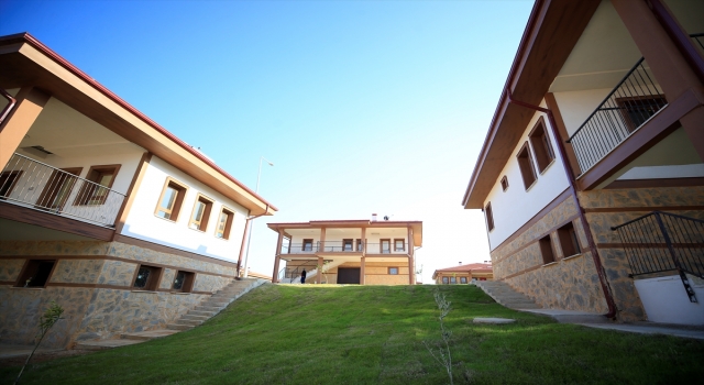 Manavgatlı yangın mağdurları yeni evlerine kavuşuyor