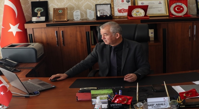 Mersin İl Tarım ve Orman Müdürü Arif Abalı, AA’nın ”Yılın Fotoğrafları”nı oyladı