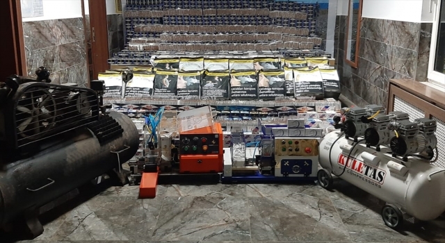 Antalya’da kaçak sigara operasyonunda 2 zanlı yakalandı