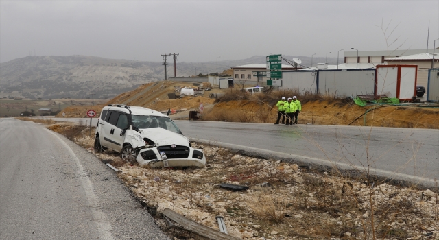Burdur’da devrilen otomobilin sürücüsü öldü