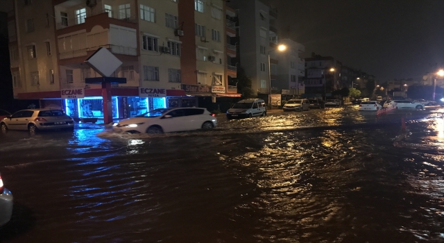 Antalya’da kuvvetli fırtına ve yağış etkili oluyor