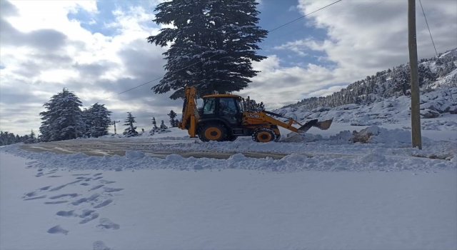 Antalya’nın yüksek kesimlerinde kar etkili oldu