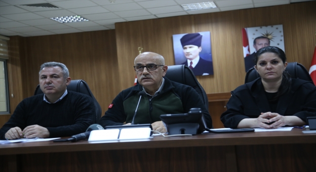 Bakan Kirişci, Adana’daki AFAD Koordinasyon Merkezi’nde açıklamalarda bulundu: (1)