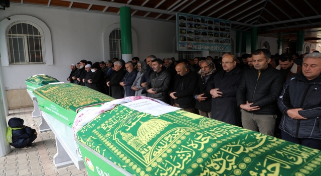 Gaziantep’te depremde hayatını kaybedenler son yolculuğuna uğurlanıyor