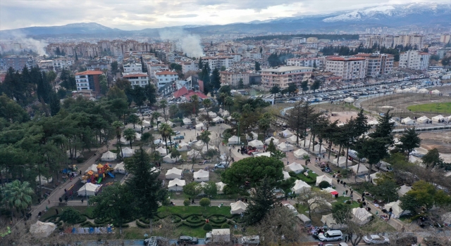 Hatay’da depremzedeler için çadırlar kuruldu