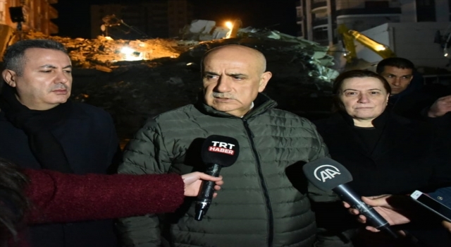 Tarım ve Orman Bakanı Kirişci, Adana’da deprem bölgesinde incelemelerini sürdürdü: