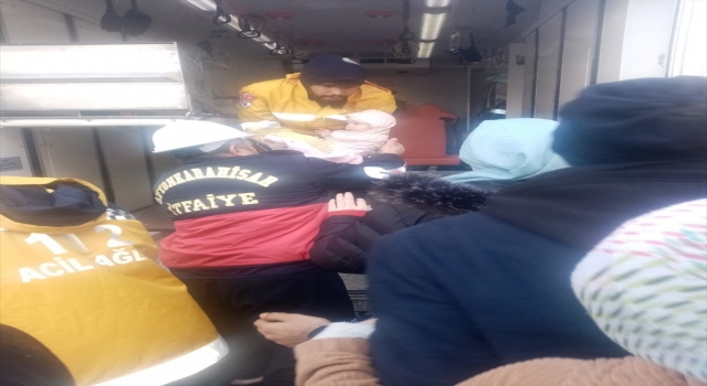 Gaziantep’te enkaz altında kalan anne ve bebeği 33 saat sonra kurtarıldı
