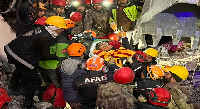 Nurdağı’nda Mehmet Akbulut enkazdan 110 saat sonra kurtarıldı