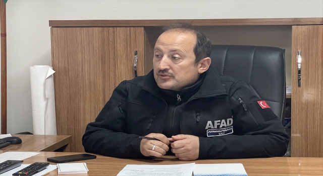 ”Asrın felaketi”nden etkilenen Kırıkhan’da çadır ve konteyner kentlerin kurulumu sürüyor