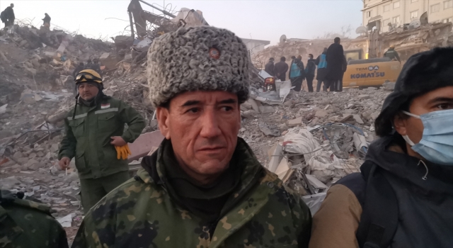 Tacikistan’dan gelen 50 kişilik ekip deprem bölgesinde hayat kurtarıyor