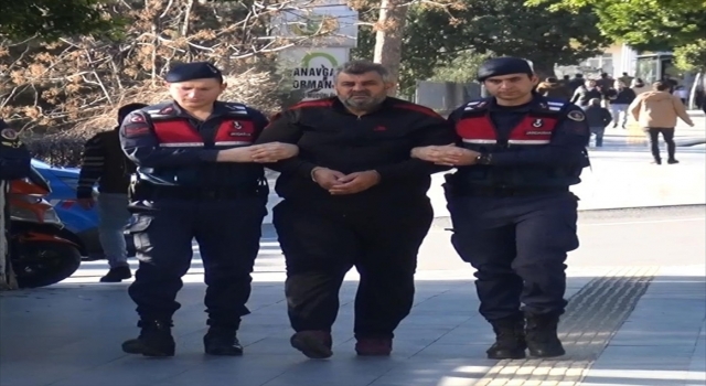 Hatay’da depremde yıkılan Kule Apartmanı’nın müteahhidi Antalya’da tutuklandı