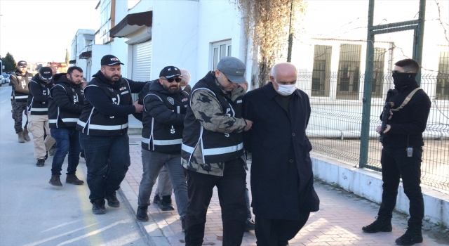 Adana’da 11 binanın depremlerde yıkılmasıyla ilgili 15 kişi gözaltına alındı
