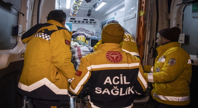 Kahramanmaraş’ta enkaz altında kalan kadın depremin 257. saatinde kurtarıldı