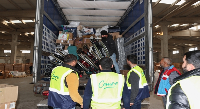 Fransa’da yaşayan gurbetçilerin topladığı yardım malzemeleri Kahramanmaraş’a ulaştı