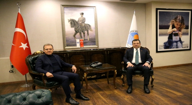 İBB Başkanı İmamoğlu, Mersin’de konaklayan depremzedeleri ziyaret etti: