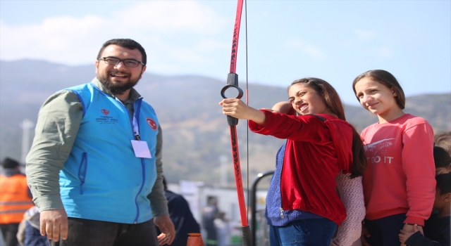 Din görevlileri depremzede çocuklar için psikososyal destek amaçlı etkinlik düzenliyor