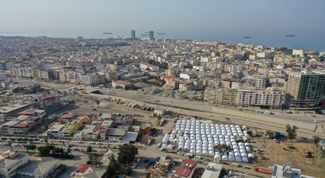 İskenderun’da depremin yaralarını sarma çalışmaları sürüyor