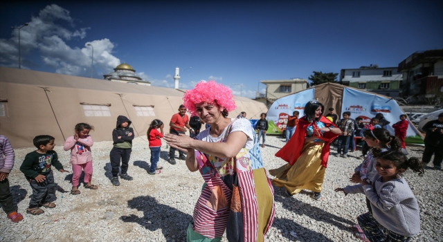 Hatay’da çocuklar ”Minika Oyun Çadırları”nda eğleniyor