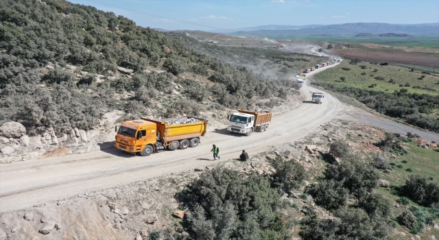Nurdağı’nda günde ortalama 1500 kamyonla enkaz taşınıyor