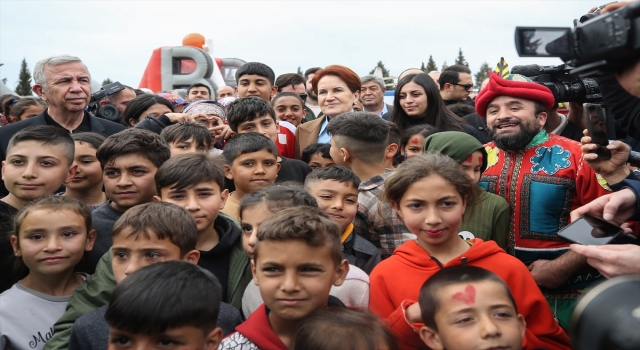 İYİ Parti Genel Başkanı Akşener, Kahramanmaraş’ta çadır kentleri ziyaret etti