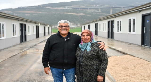 Nurdağı’nda depremzedeler prefabrik evlere yerleşmeye başladı