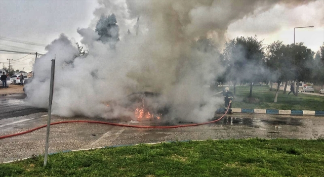 Antalya’da babasının otomobilini yaktığı iddia edilen kişi gözaltına alındı