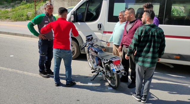 Antalya’daki motosiklet kazasında 2 kişi yaralandı