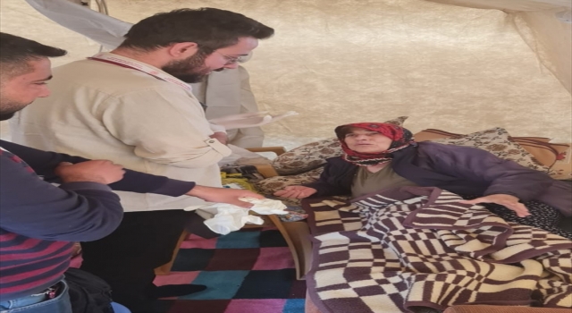 Sağlık personeli Nurdağı ve İslahiye’de sağlık taraması gerçekleştiriyor