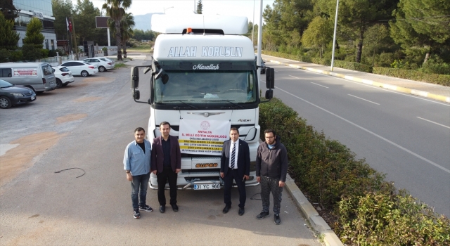 Antalya Kepez’deki okullardan depremzedelere 85 konteyner desteği