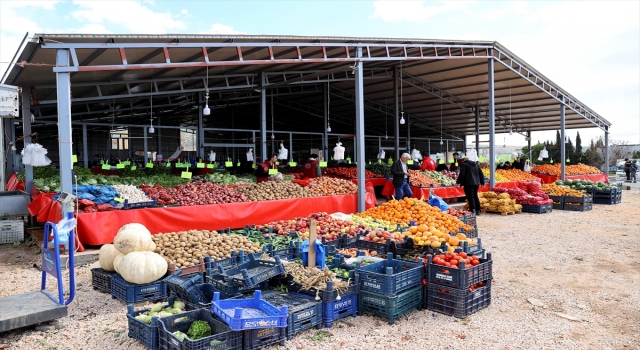 Depremin merkez üssü Pazarcık’ta 370 esnaf dükkanını açtı