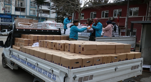 Pozantı’da ihtiyaç sahiplerine yardım kolisi ulaştırıldı