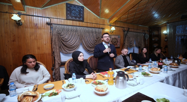AA Genel Müdürü Karagöz, deprem bölgesinde gazetecilerle iftarda buluştu: